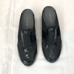 DKNY women's black wedge mules size 7